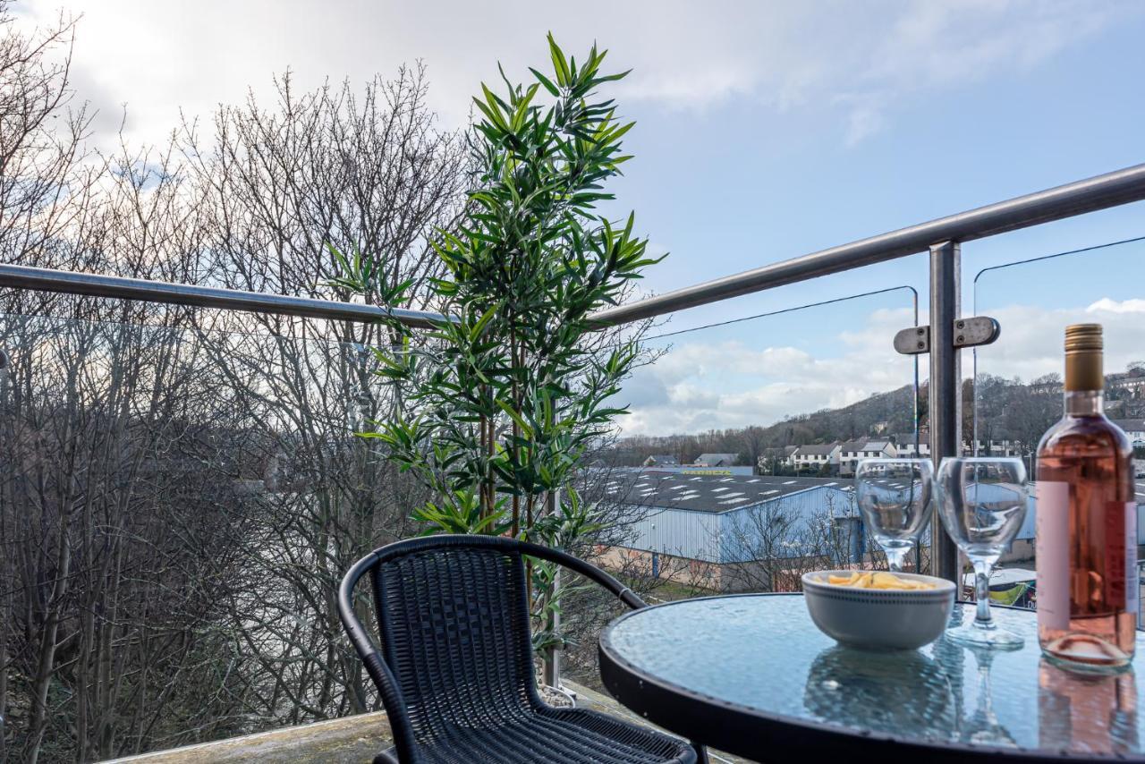 Riverside Balcony Apartment With Parking Just Minutes To Saltaire Shipley (West Yorkshire) Exterior foto